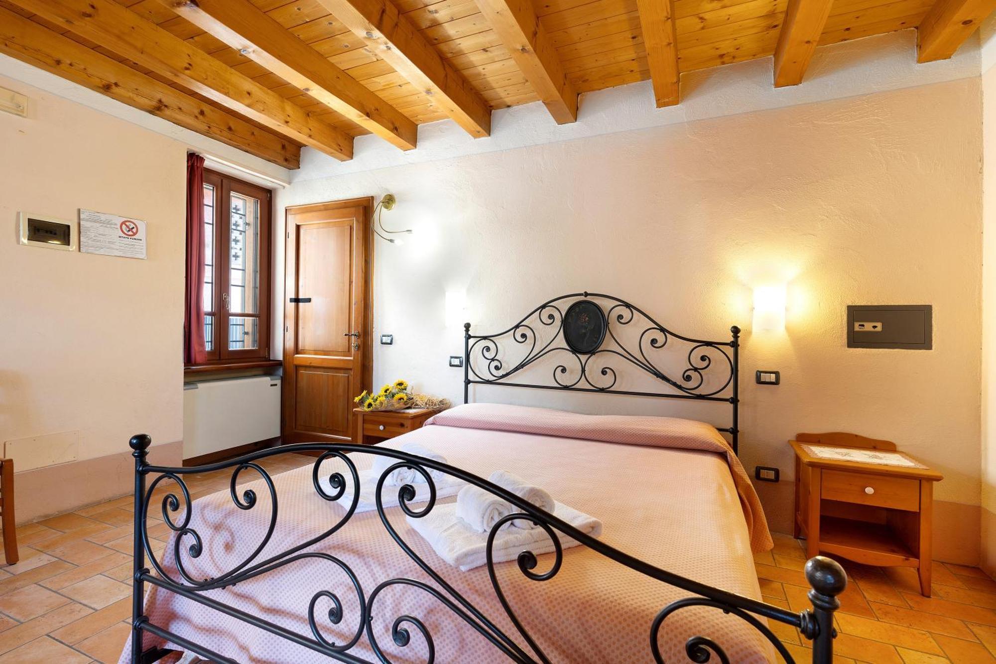 New Agriturismo Corte Olfino Монцамбано Екстериор снимка